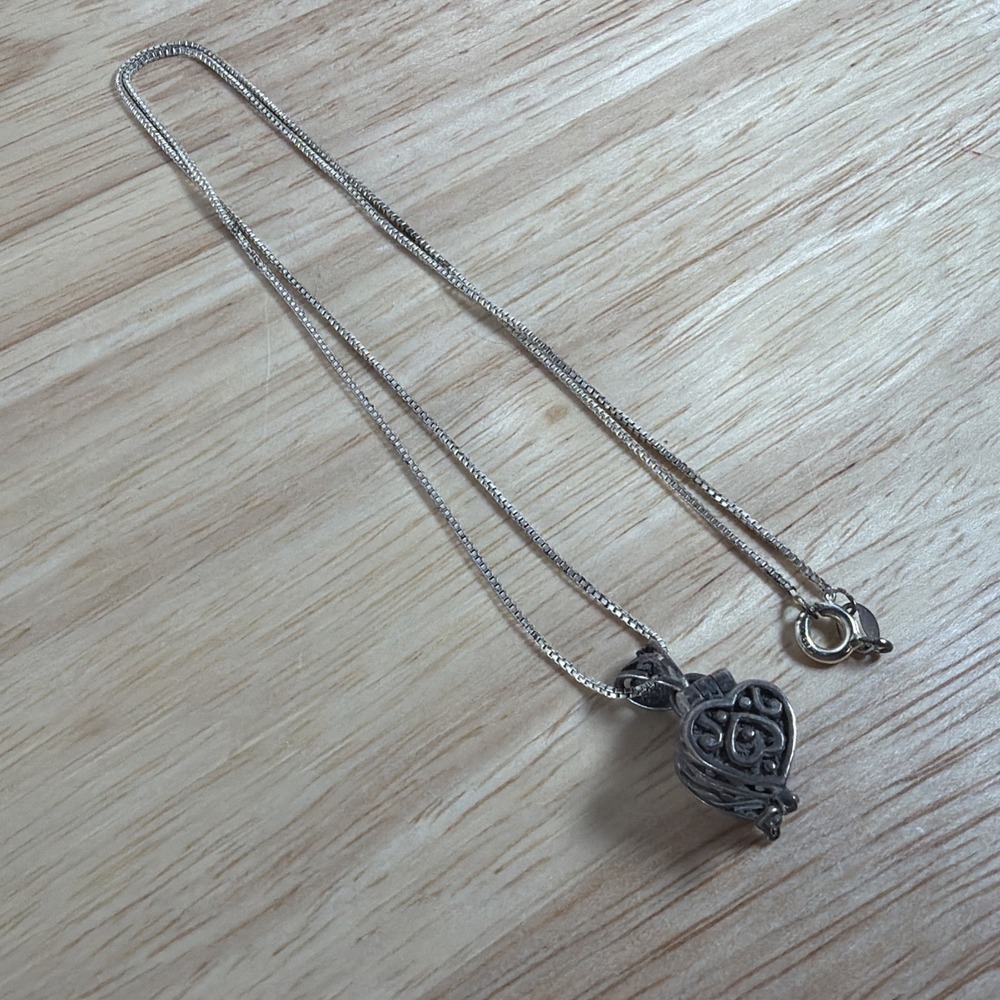 Vintage Sterling Silver Pill Prayer Box Locket Pendant Necklace Heart IBB 925
